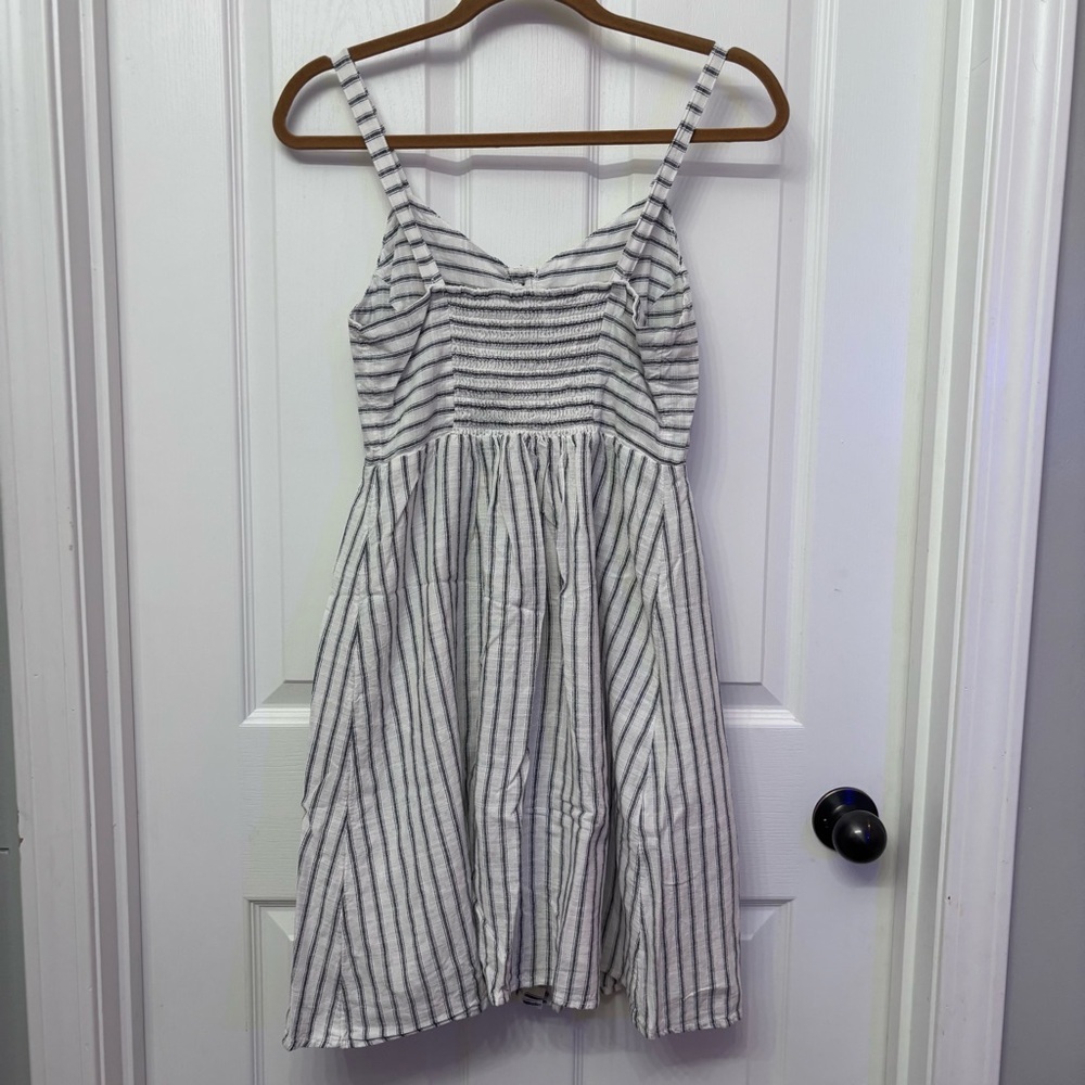 Cream Stripe Button Front Dress | Old Navy XS - Picture 2 of 10